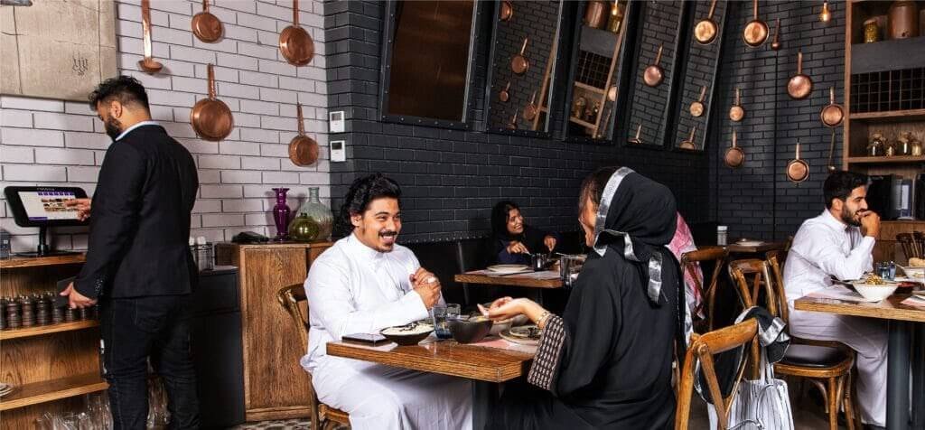 ١٥ خُدعةً نفسية تستخدمها المطاعم علينا ملخص